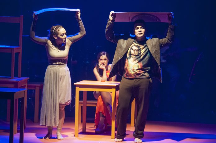 ‘A Hora da Estrela’ faz últimas apresentações em SP Cena do musical "A Hora da Estrela ou O Canto de Macabéa"