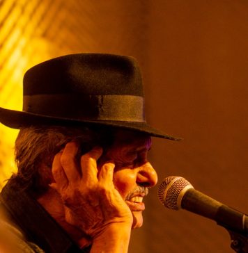 Rodger Rogério volta a pisar o “Chão Sagrado” da música nordestina