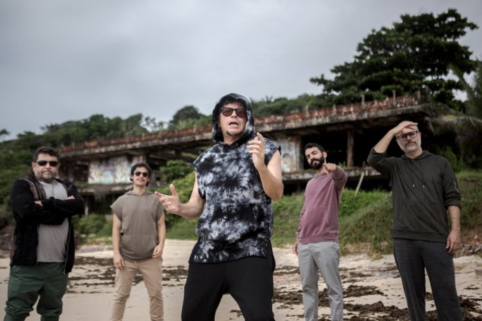 Dedo na ferida urgente A mundo livre s/a. Foto: Tiago Calazans