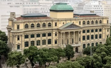 Capitão da Marinha assume Biblioteca Nacional