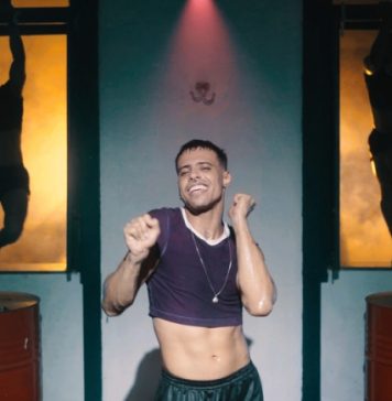 Sem pressa e com consistência, AQNO deixa o casulo Desaglomerô. Frame. Reprodução