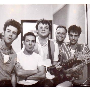 Banda toca ao vivo disco do qual se perdeu há 33 anos