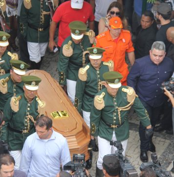 Há cinco anos, morria Belchior, o cantador das coisas do porão