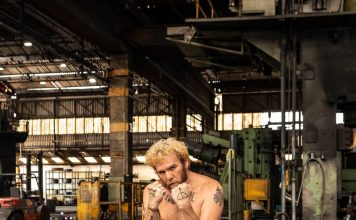 A grandeza de Otto O cantor e compositor Otto, sempre pronto para brigar pelas causas em que acredita. Retrato: Rui Mendes. Divulgação