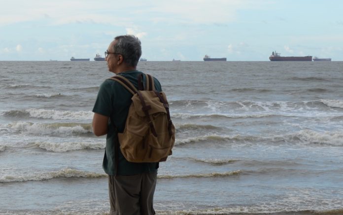 Tempo e memória: o profundo mergulho poético de Eduardo Júlio O poeta Eduardo Júlio. Foto: Joedson Silva