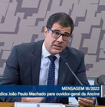 Bolsonaro nomeia braço direito de Braga Netto para a Ancine