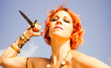 Karina Buhr estreia como escritora em romance potente de formação A compositora, cantora e escritora Karina Buhr - foto Priscilla Buhr