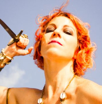 Karina Buhr estreia como escritora em romance potente de formação A compositora, cantora e escritora Karina Buhr - foto Priscilla Buhr