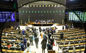 Artistas impõem derrota acachapante a Bolsonaro no Congresso