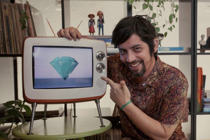 Chinaina estreia hoje segunda temporada de “Caça Joia”, no Canal Futura O cantor e apresentador Chinaina. Foto: Pamella Gachido. Divulgação