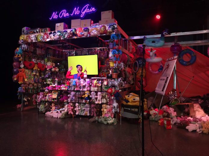 “Agamenon 12H”, a maratona teatral Um dos 12 atores da peça "Agamenon 12H", em cartaz no Sesc Paulista