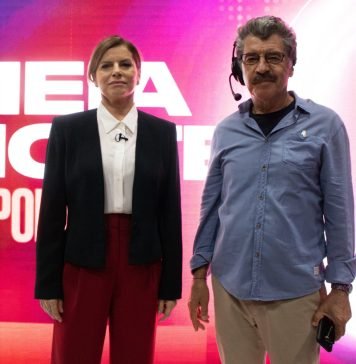 Amor e política: Caio Blat estreia como diretor em “O debate” Paula (Debora Bloch) e Marcos (Paulo Betti) nos bastidores do telejornal. Still. Reprodução