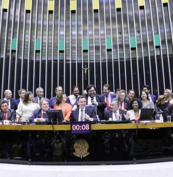 Pacheco abre prazo para derrubada de MP de Bolsonaro que golpeou leis culturais