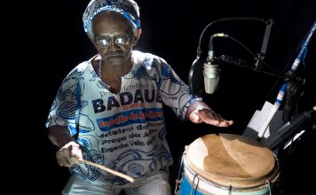 A arte de Môa do Katendê se revela quatro anos depois de seu assassinato Mestre Môa do Katendê