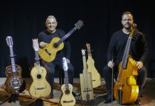Lançamentos instrumentais: Alabê Ketujazz, Roberto Corrêa, Carlos Malta e Pife Muderno As violas de Roberto Corrêa (na foto com Gustavo Freccia) - foto Dalton Camargos