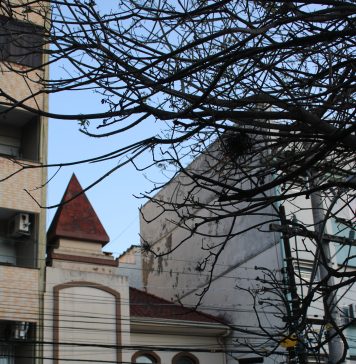 Antiga igreja protestante vira livraria em Porto Alegre