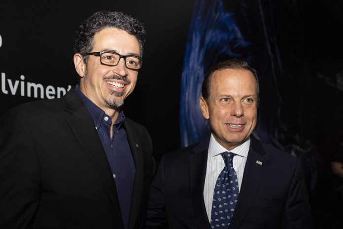 Governo de São Paulo premia a si mesmo