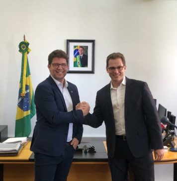 Ancine submete servidores a revista vexatória