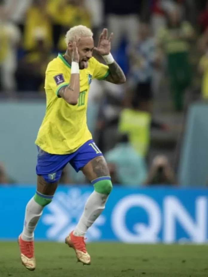 Bolsonaro condecora Neymar com a Ordem de Rio Branco