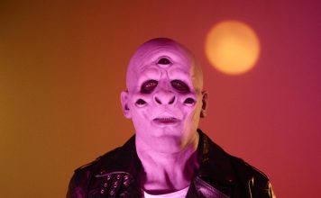 Videoclipe de “Oceans Niagara” anuncia “Fantasy”, novo álbum do M83 O cantor, compositor e instrumentista Anthony Gonzales, o M83. Foto: Anouck Bertin. Divulgação