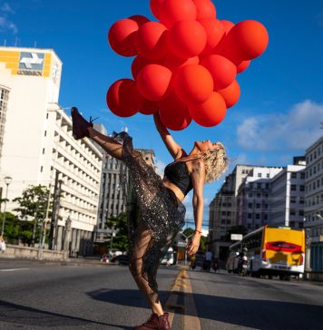 Um frevo feito de fé na vida Lilli Rocha em "Um frevo guardado". Foto: Rogério Alves. Divulgação