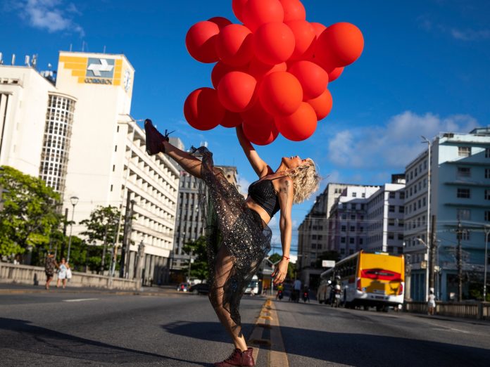 Um frevo feito de fé na vida Lilli Rocha em "Um frevo guardado". Foto: Rogério Alves. Divulgação