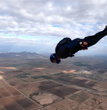 Governo exonera paraquedista do Iphan