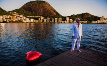 Jards Macalé celebra 50 anos de estreia em disco e lança segundo single do novo álbum O cantor e compositor Jards Macalé. Foto: Leo Aversa/ Divulgação