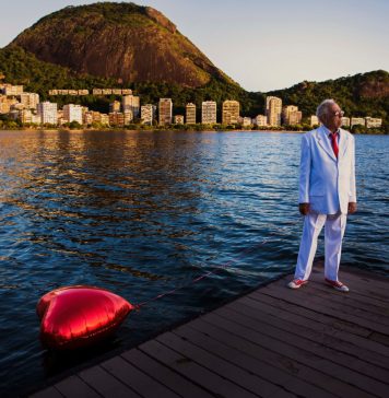 Jards Macalé celebra 50 anos de estreia em disco e lança segundo single do novo álbum O cantor e compositor Jards Macalé. Foto: Leo Aversa/ Divulgação