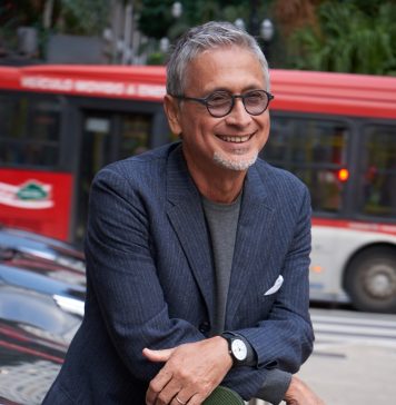 “Quando A Noite Vem” reafirma a grandeza de Zé Renato como intérprete O cantor Zé Renato. Foto: Miro/ Divulgação