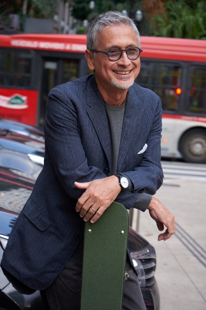 “Quando A Noite Vem” reafirma a grandeza de Zé Renato como intérprete O cantor Zé Renato. Foto: Miro/ Divulgação