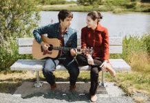 A bossa folk de Ana e Eric O duo em foto de Lindsay J. Ralph/ Divulgação