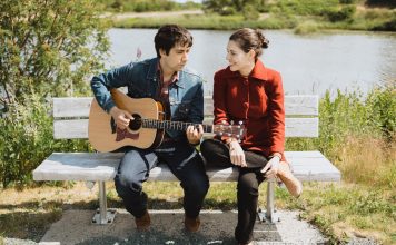A bossa folk de Ana e Eric O duo em foto de Lindsay J. Ralph/ Divulgação
