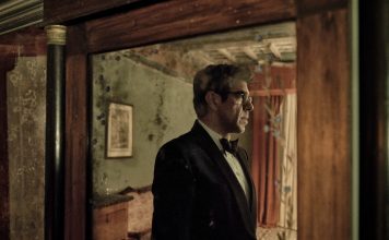 O peso das escolhas Pierfrancesco Favino é Marco Carrera, "O Colibri". Foto: Enrico De Luigi. Divulgação