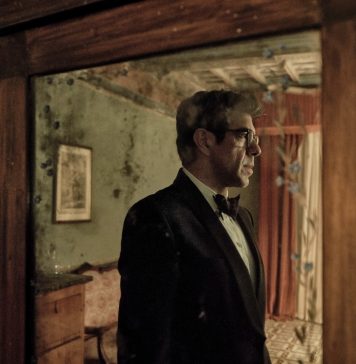 O peso das escolhas Pierfrancesco Favino é Marco Carrera, "O Colibri". Foto: Enrico De Luigi. Divulgação