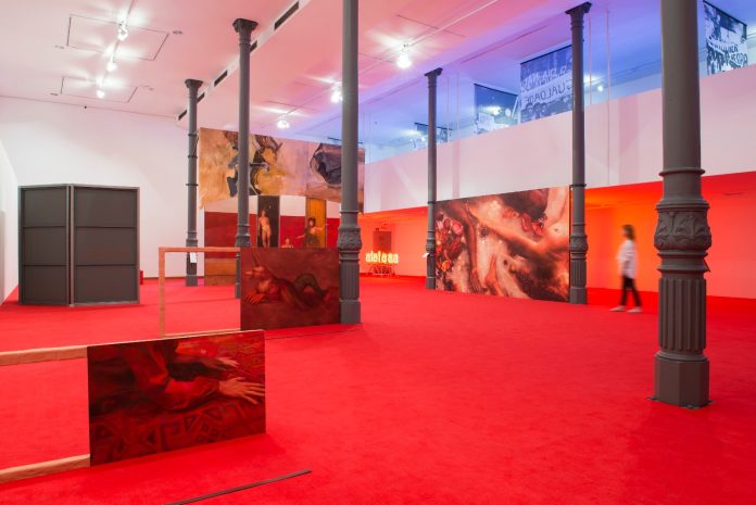 Mostra transdisciplinar de Regina Parra, “Pagã” anseia pela liberdade da mulher "Pagã" fica em cartaz até 13 de agosto, na Pinacoteca Estação. Foto: divulgação