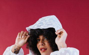 Josyara vai ao Canadá A cantora e compositora Josyara. Fotos: Bruna Valença/ Divulgação