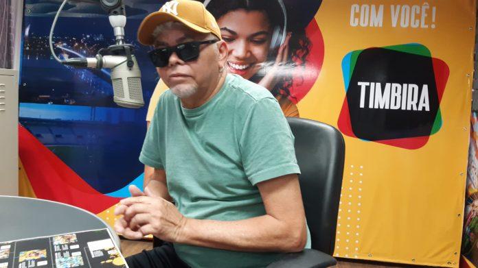 Betto Pereira inaugura “Dias de Gonçalves e Poesia” Betto Pereira em entrevista ao Balaio Cultural, sábado passado (15). Foto: Zema Ribeiro