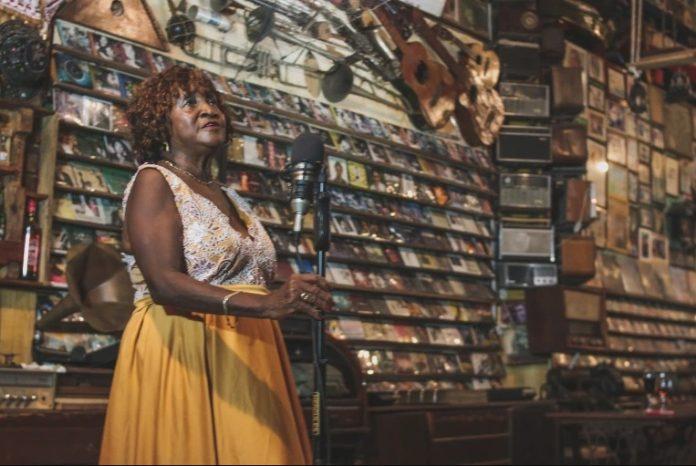 Considerada a voz de ouro do Maranhão, Célia Maria se apresenta hoje no Férias no Teatro Sesc A cantora Célia Maria. Foto: divulgação