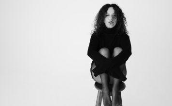 Bebel Gilberto reverencia o pai com sutileza em “João”