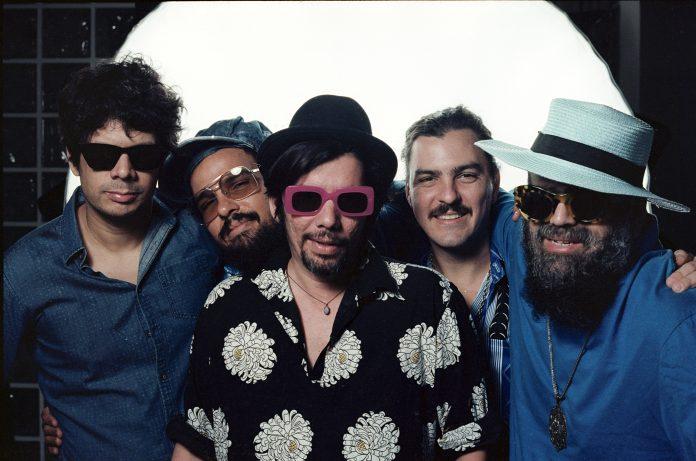 Del Rey traz de volta ao rock’n’roll a fase soul de Roberto Carlos