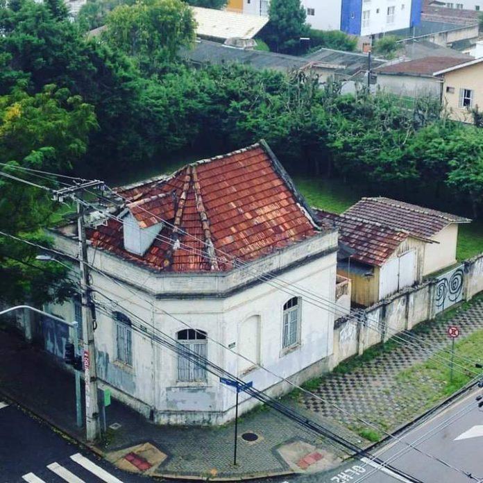 Casa de vampiro não cai