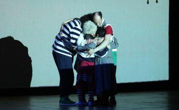 Peça ‘Voz de Vó’ é um GPS para localizar o coração da memória