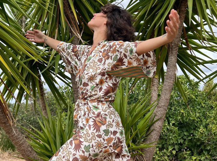 A música curativa de Bárbara Eugênia A cantora e compositora Bárbara Eugênia - foto: divulgação