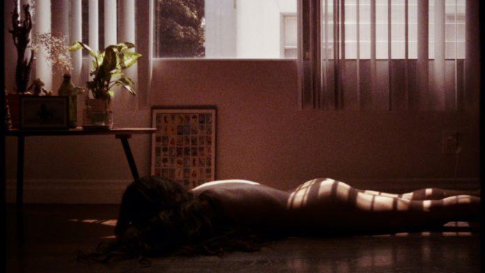 O cinema experimental e feminista de Chica Barbosa e Fernanda Pessoa "Vai e Vem". Frame. Reprodução