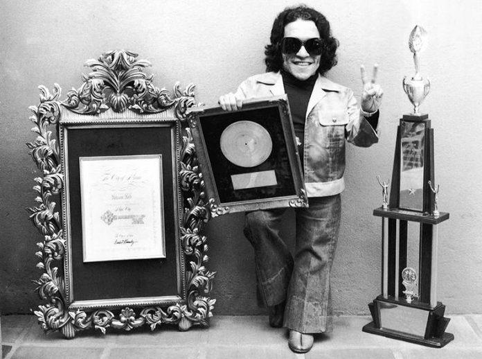 A vertiginosa glória e a cortante tragédia de Nelson Ned