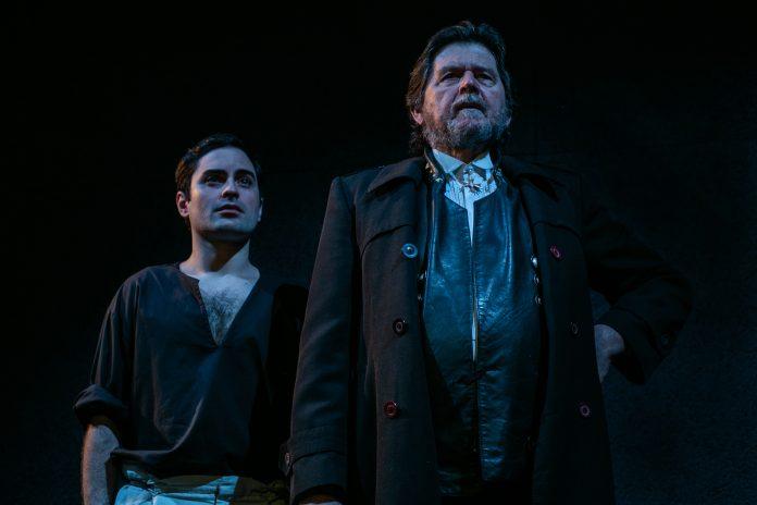 “Pawana”, o arrependimento tardio Atores Celso Frateschi e Rodolfo Valenti intérpretes de "Pawana"