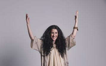 Malú Lomando estreia hoje show em homenagem a Maria Bethânia A cantora, compositora, atriz e escritora Malú Lomando - fotos: Caio Oviedo/ divulgação