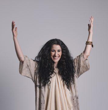 Malú Lomando estreia hoje show em homenagem a Maria Bethânia A cantora, compositora, atriz e escritora Malú Lomando - fotos: Caio Oviedo/ divulgação