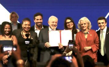 Vencida há quase um ano, Lei de TV Paga é renovada por Lula, assim como a Cota de Tela